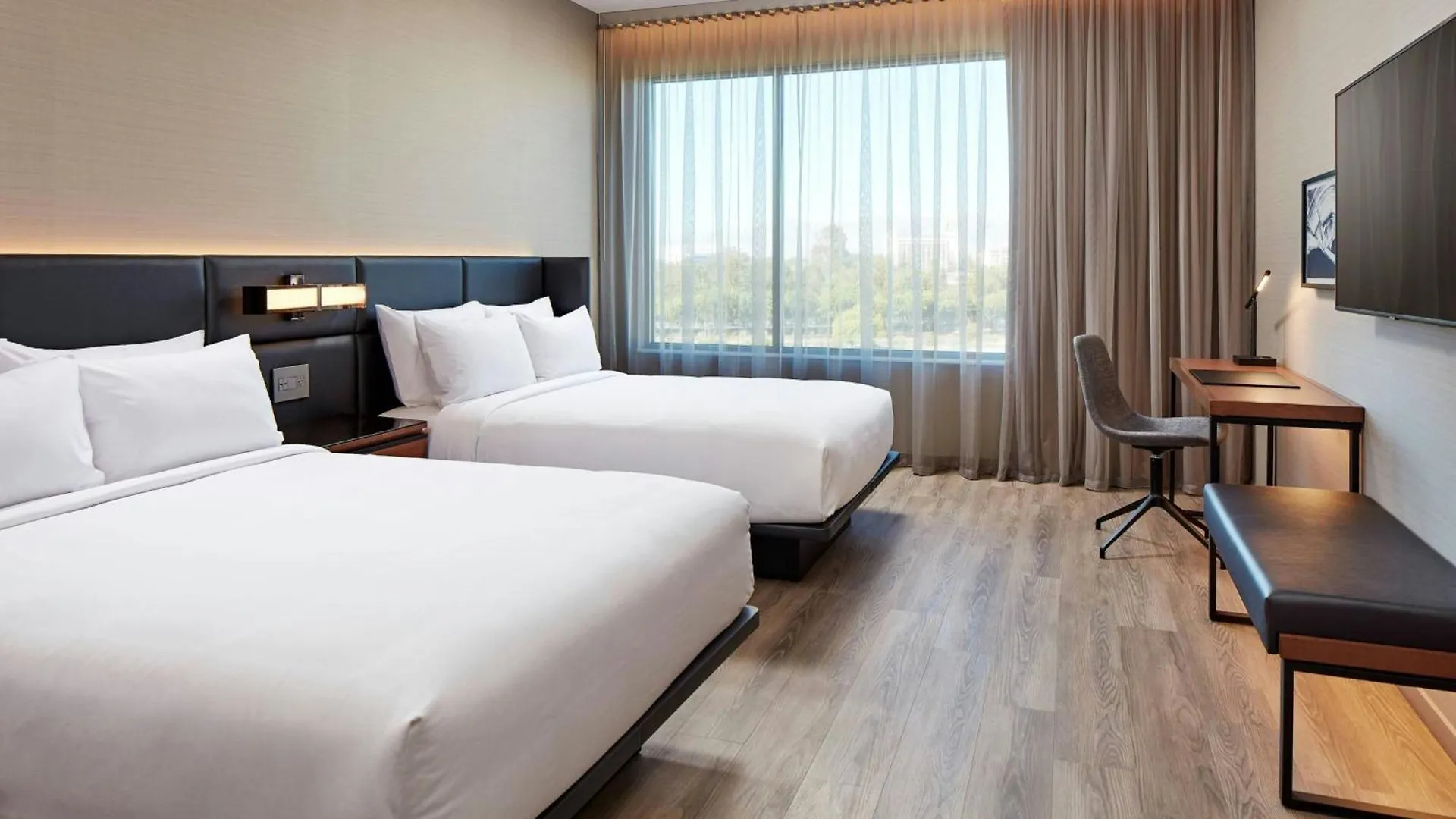 Ac Hotel By Marriott Las Vegas Symphony Park